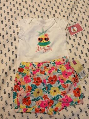 Circo White Top with Multicolor Floral Shorts Set